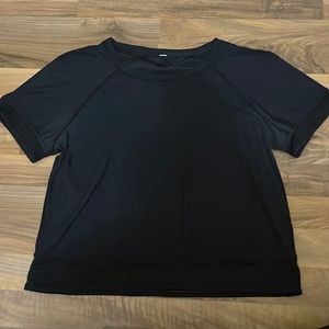 black lululemon top
